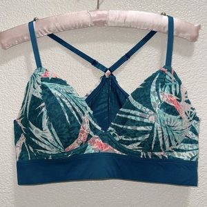 PINK Victoria's Secret Lace Lightly Lined Bra L